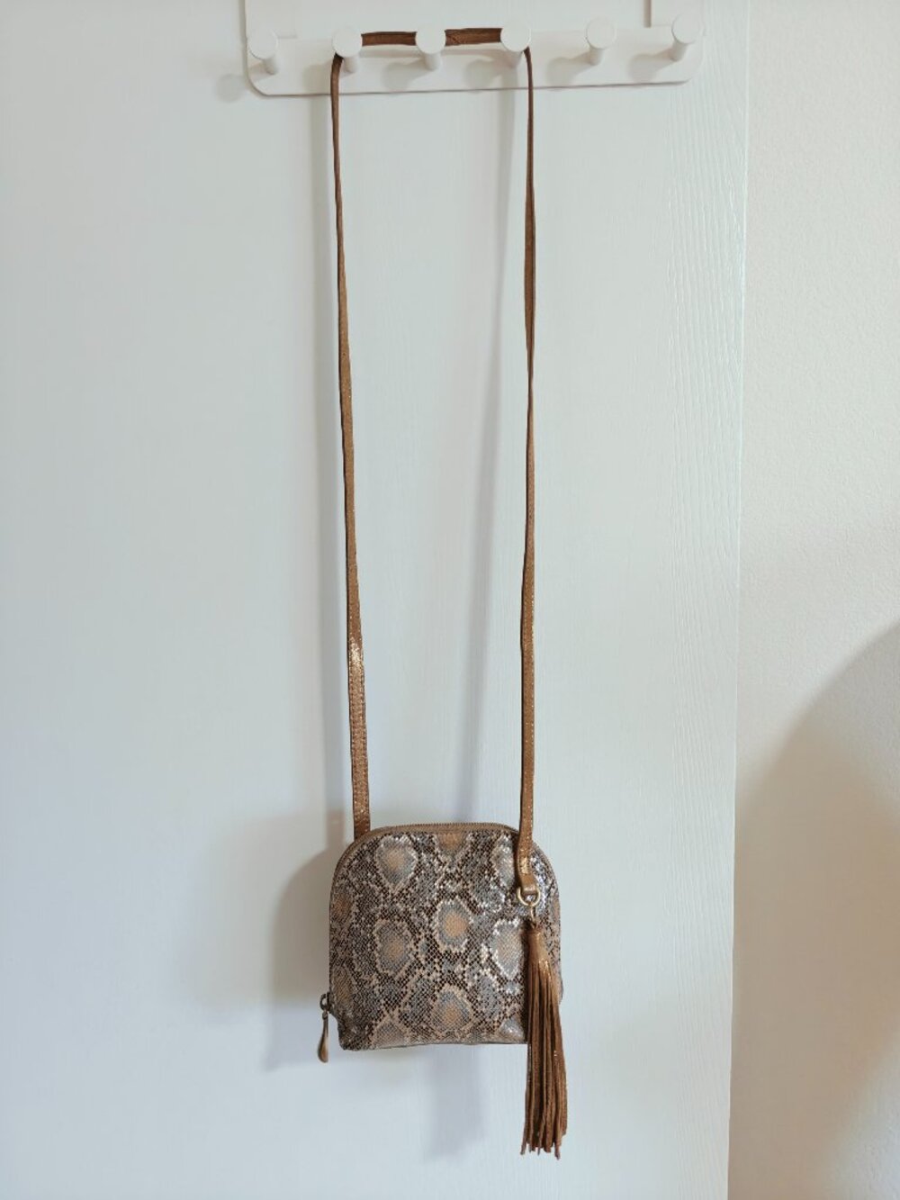 HOBO Nash Metallic Snakeskin Leather Tassel Crossbody Bag Boho Y2K - Picture 2 of 9
